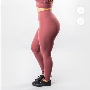 Sold**Buffbunny Rosa Leggings perfect condition